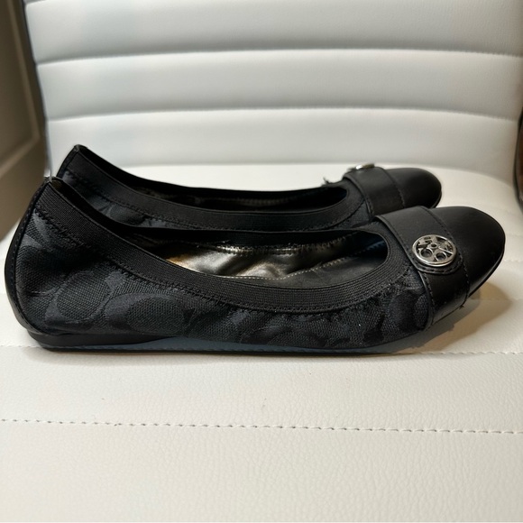 💝Coach Signature Logo Black Canvas Chelsea Elasticized Ballet Flats Black Size 6 - Picture 4 of 10